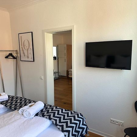Stylisches Apartment Mit Grossem Tageslichbad Am Marktplatz Leonberg Ngoại thất bức ảnh
