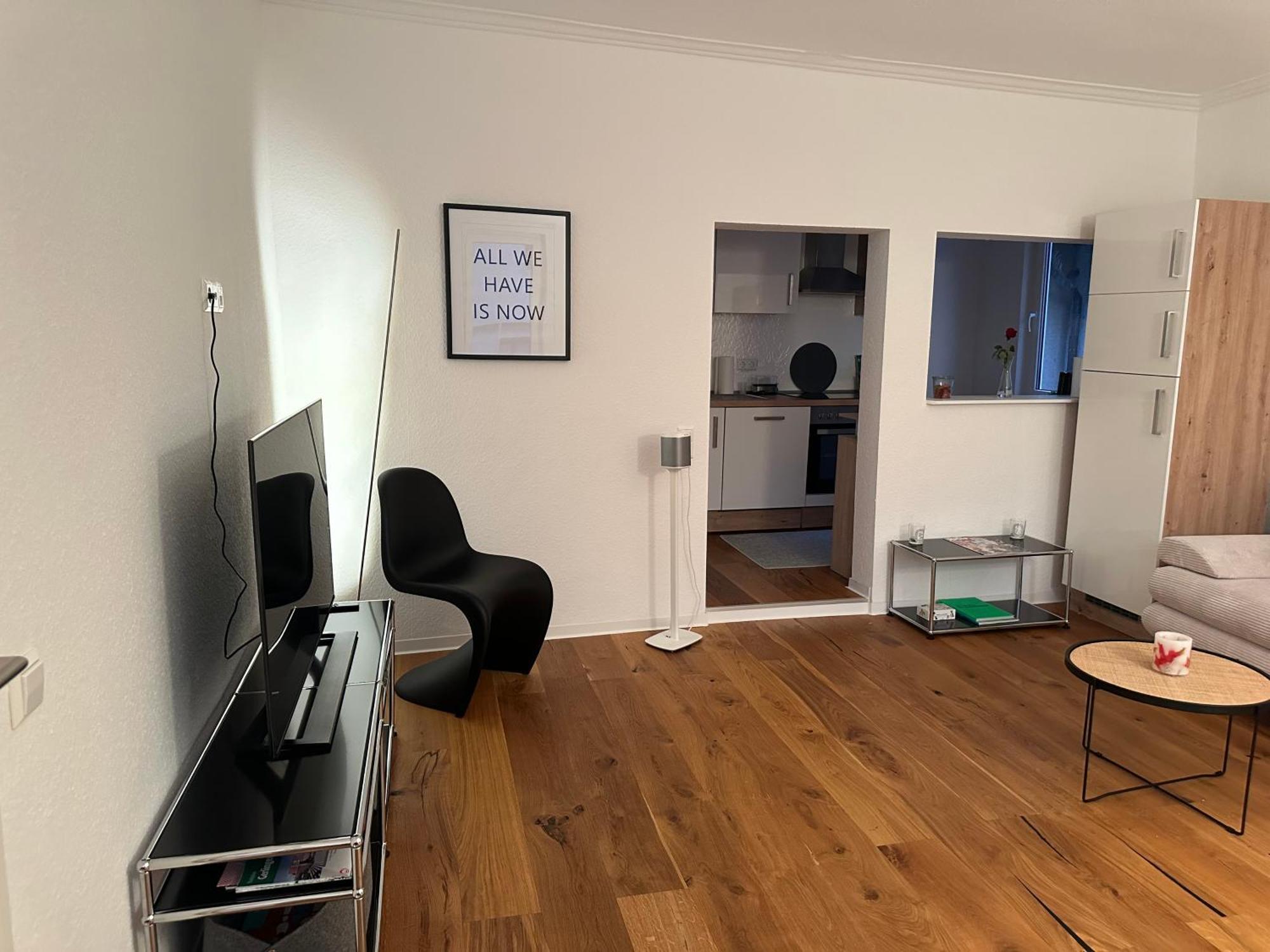 Stylisches Apartment Mit Grossem Tageslichbad Am Marktplatz Leonberg Ngoại thất bức ảnh